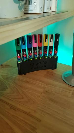 POSCA STAND   