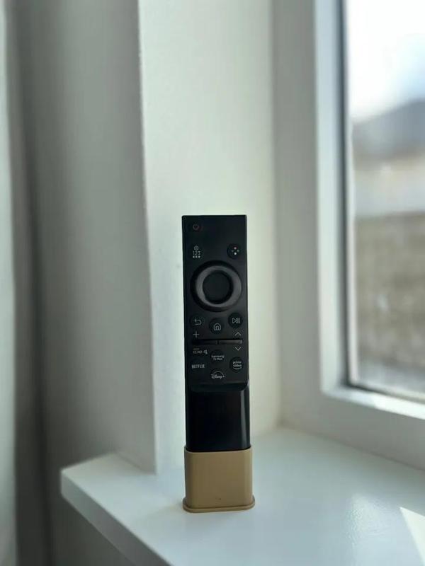 Single Samsung Remote Holder   