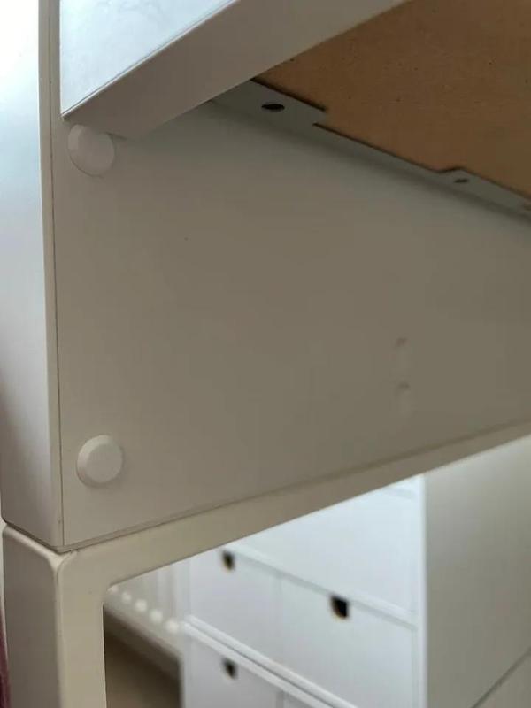 IKEA Micke Pin zum Loch verdecken / IKEA Micke pin to cover a hole   