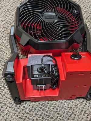 Mikwaukee M18 Fan Power Supply Holder