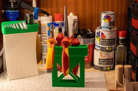 Tool organizer
