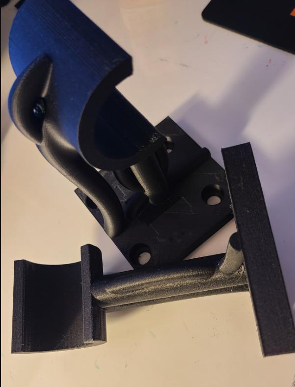 Filament holder