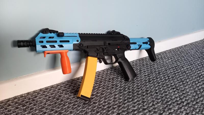 MP5k-style foregrip (MLOK)