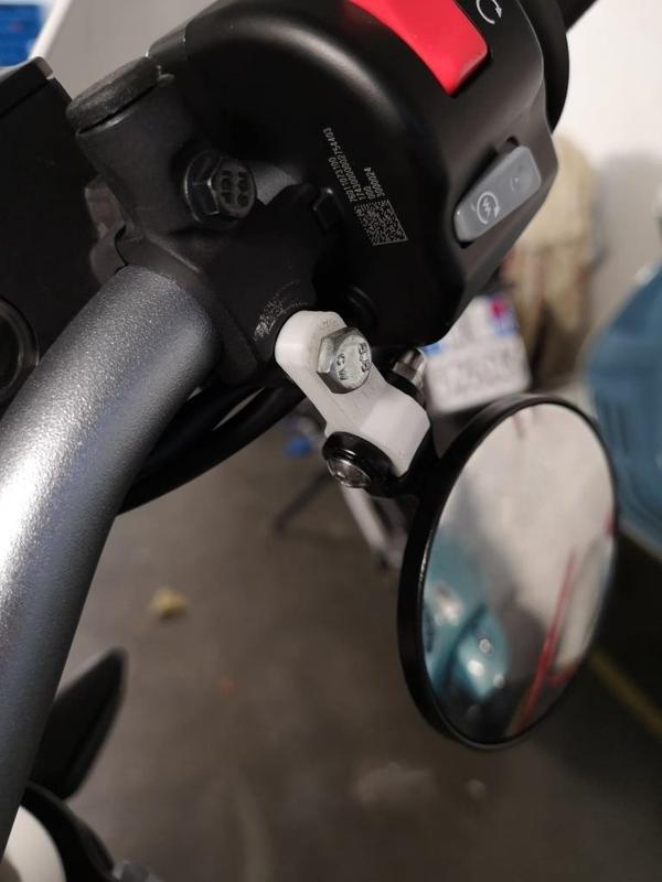 Husqvarna 701/ KTM smc r Mirror adapter