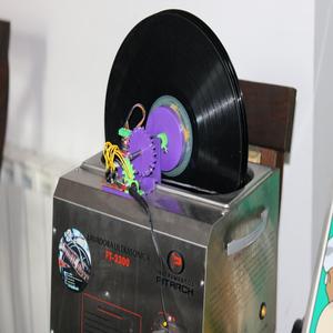 LP spinner for ultrasonic cleaners