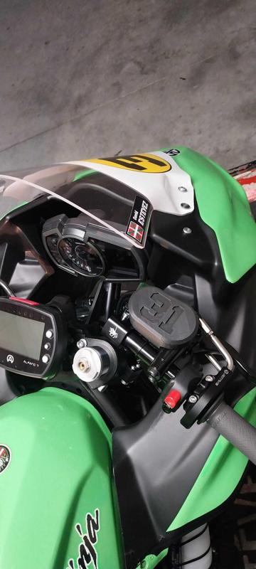 ZX4R protector! NINJA logo