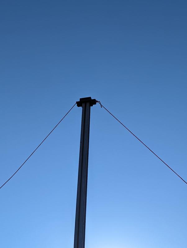 Rocket launch rail stabilizer