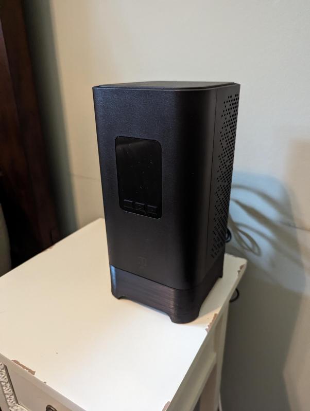 T mobile Gateway stand