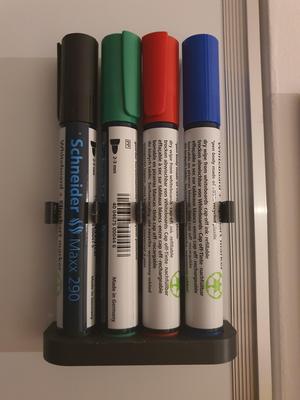 Marker Halter/Whiteboard