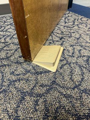 W I D E  Door Stopper