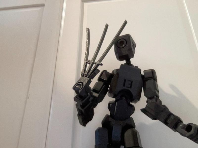 Dummy 13 articulating sword fingers