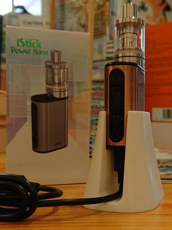 Eleaf iStick Power Nano Charging & vaping stand