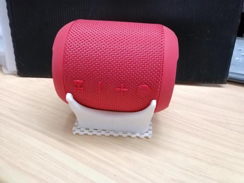 Round Speaker Grasp