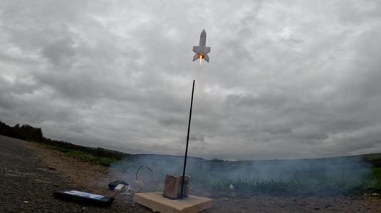 Diy rocket with parachute 🚀