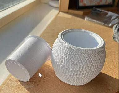 Plant pot