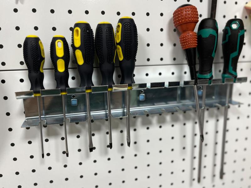 Square Hole to 25mm Pegboard Adapter