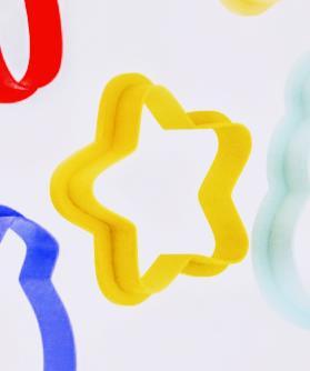 Christmas cookie cutter small star