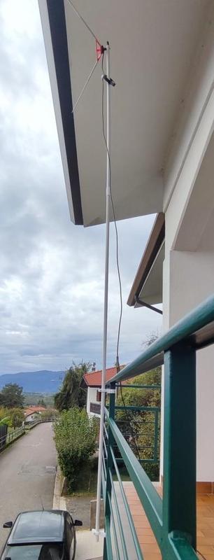 V dipole antenna mount