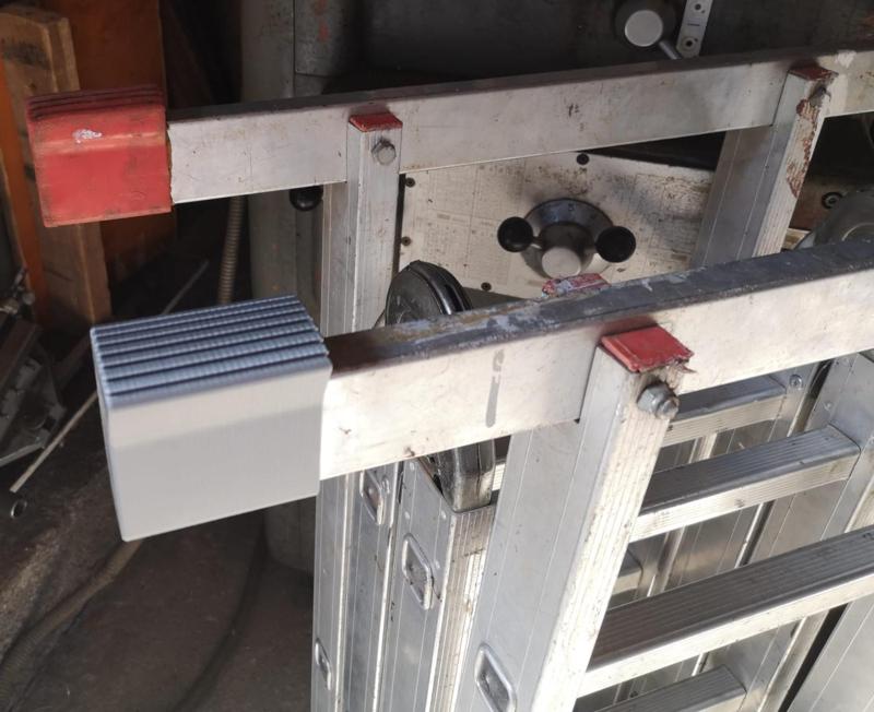 Fuß für Leiter mit Quertraverse