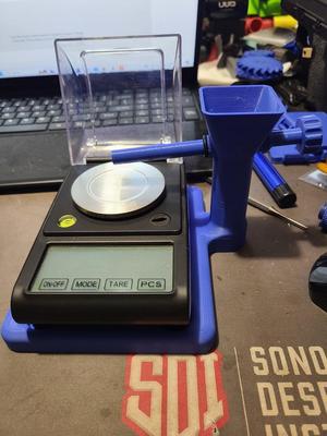 powder scale mount and powder trickler