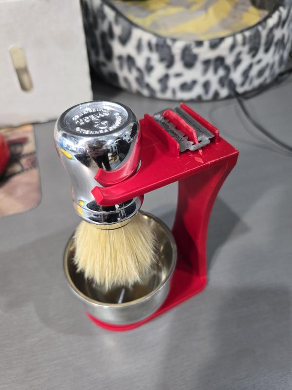 Shaving Brush Stand with DE Blade Holder