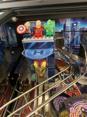 Pinball Avenger Infinity Quest Lego Avengers Tower (AIQ) Stern