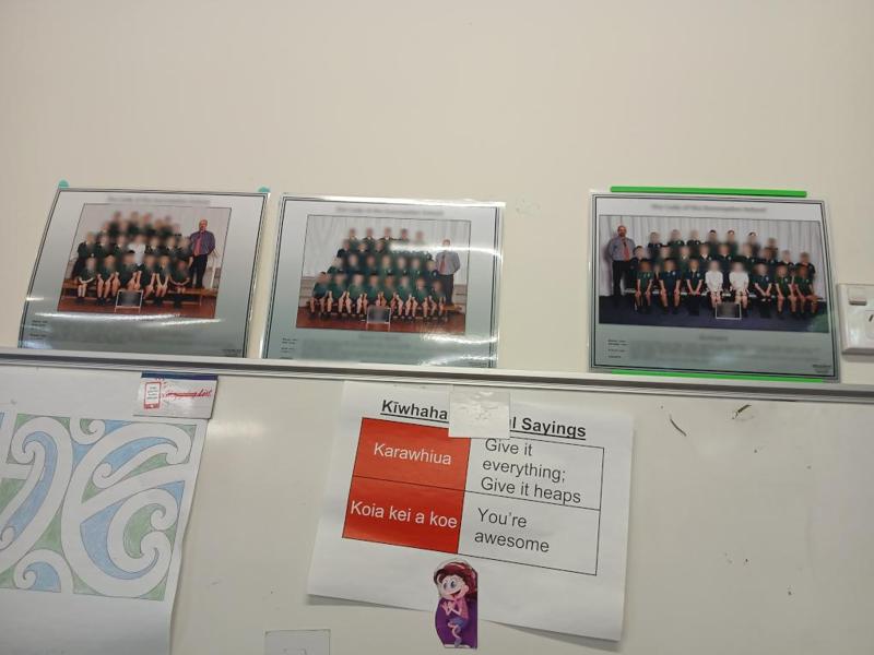 Photo Frame for 8 by 10 / 203mm by 245mm laminated class photos