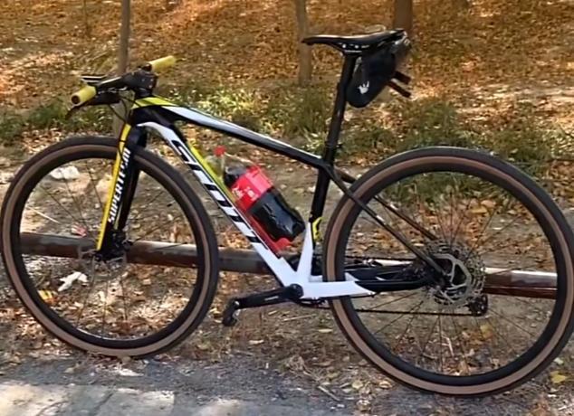 Mountain bike road bike bicycle 2L soda bottle cage, Bicycle kettle rack