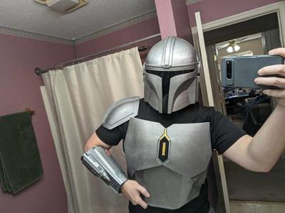 Custom Mandalorian Cosplay Suit