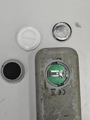 Cell cap/lid for remote