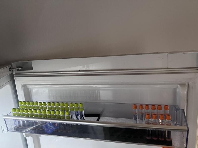 Connectable Insulin Penfill Vial Holder