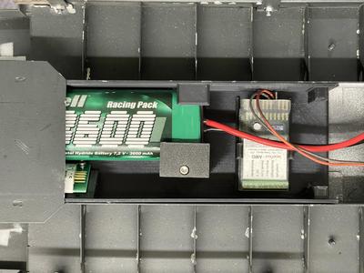 Carson Goldhofer 1:14 Battery Holder with top - Akkuhalter