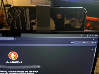 iPhone 13 Pro Continuity Camera Holder for MacBook (with phone and macbook cases)