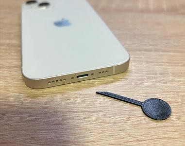 Apple Lighting connector cleaner tool