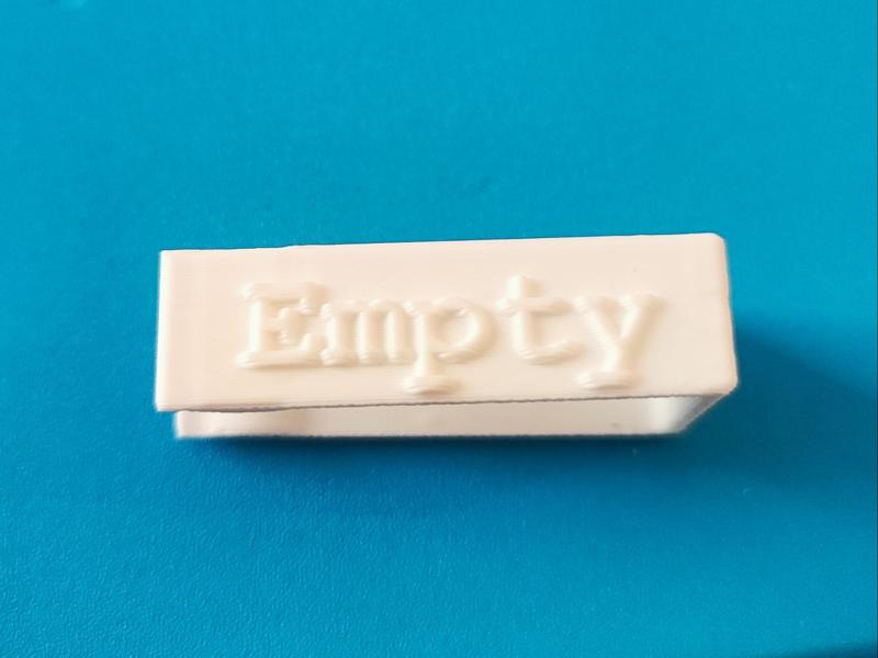 Clip for empty 4x5 film holder