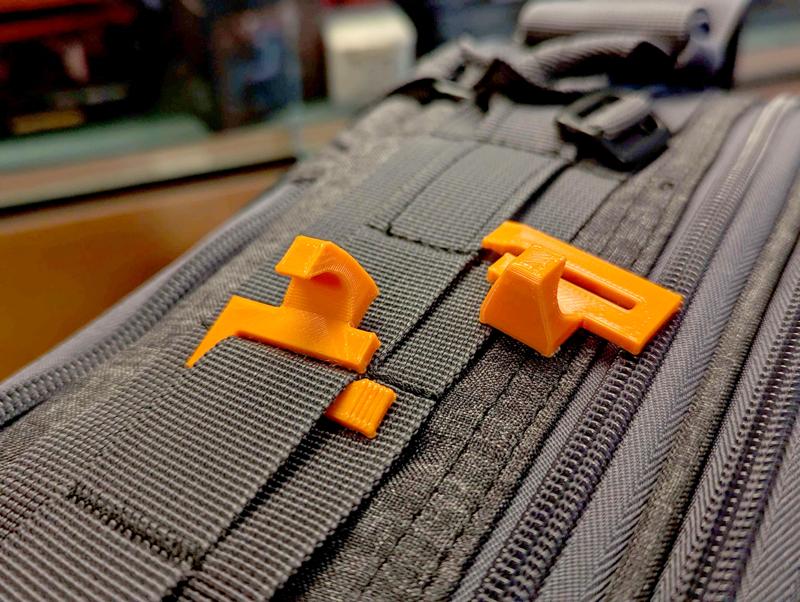 MOLLE / PALS horizontal oriented hook (25mm)