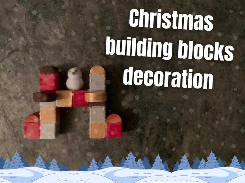 Building blocks decoration (Santa's workshop)