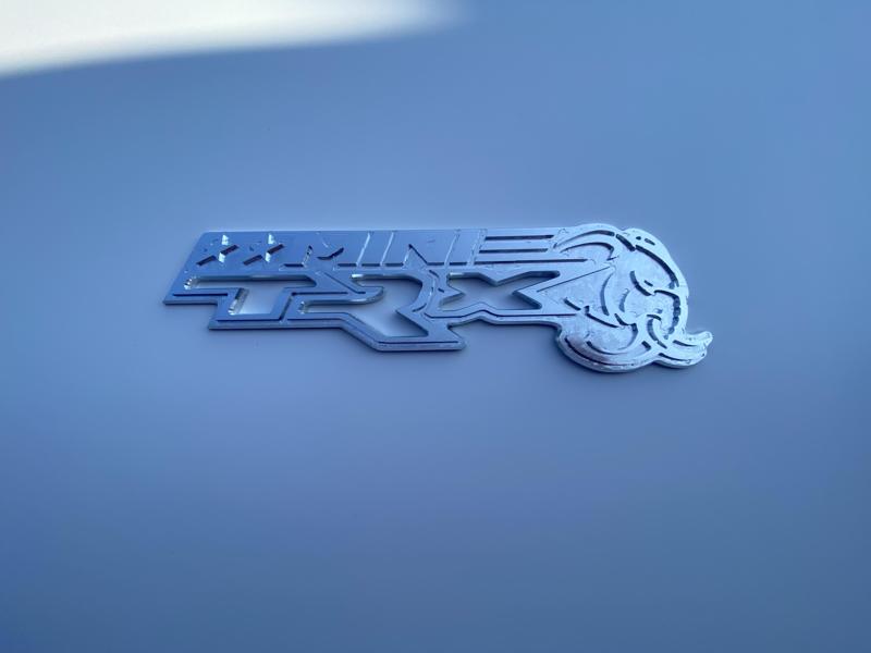 Mini TRX Hellephant Emblem