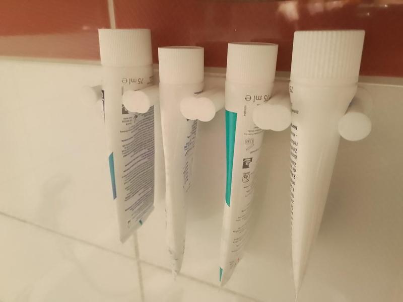Toothpaste Holder - 4 Tubes