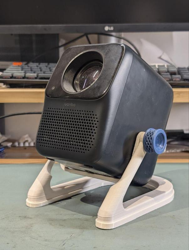 Projector stand