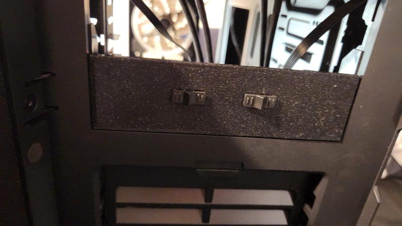 5.25" Blank / Fan Controller Plate