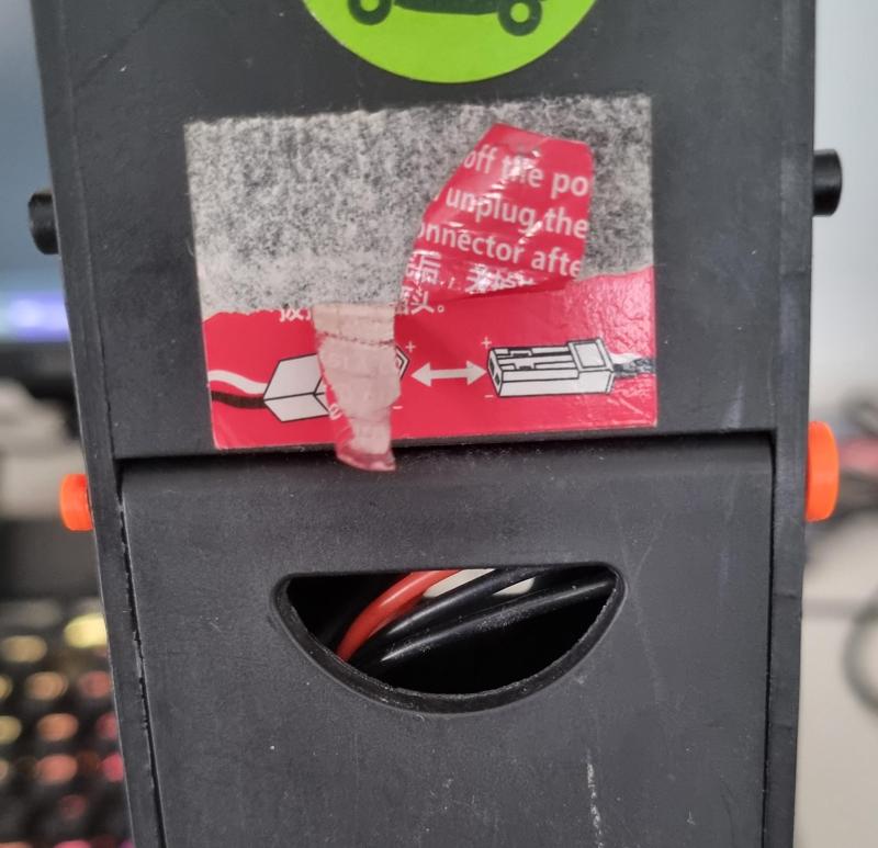 Mali Truck Fighter 2 - Battery compartment bolt