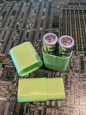 Battery Container for Travel (Leaky Batteries)