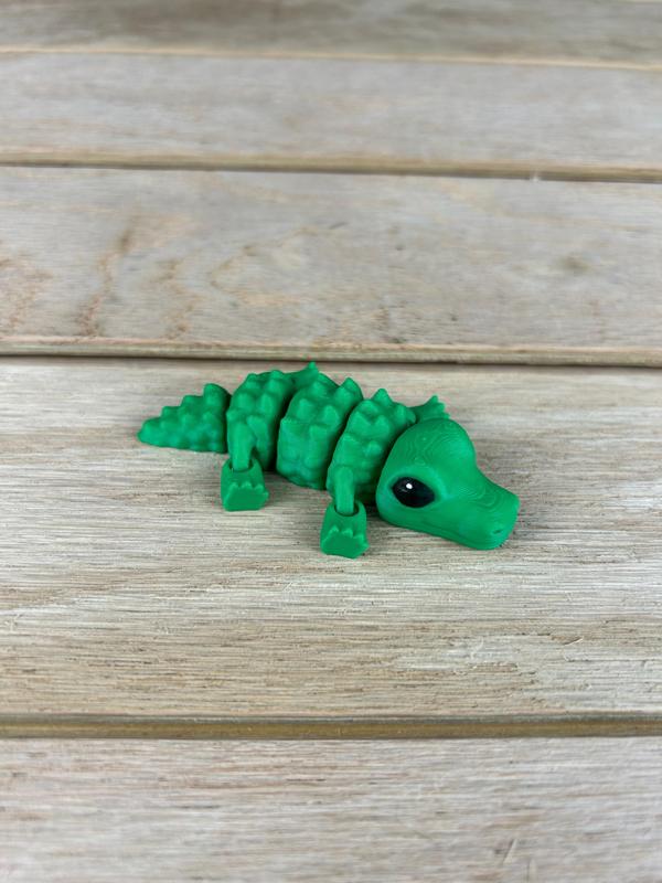 Gator Fidget with Movable Legs