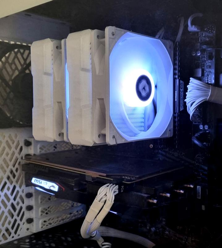 Cover for Thermalright Peerless Assassin 120 SE Heatsink/Heatpipes