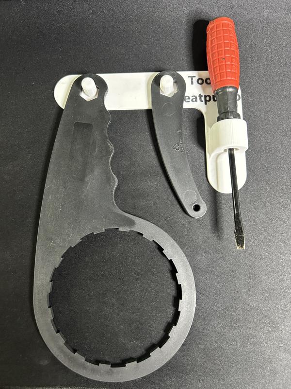 Tool holder for Heatpump tools