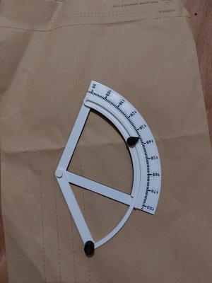 Angle protractor from 90° to 180