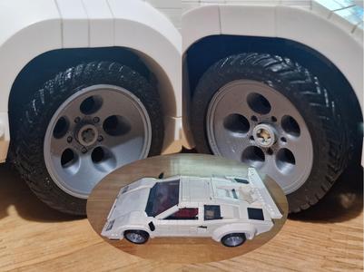 Wheels for a Building Block Lamborghini Countach