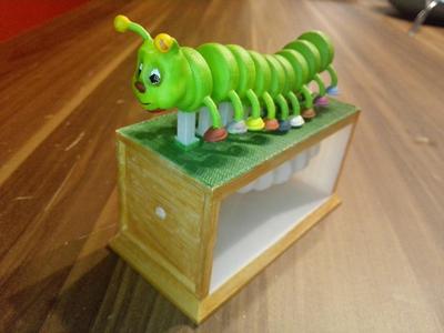 Nemoriko´s : Little motley Caterpillar