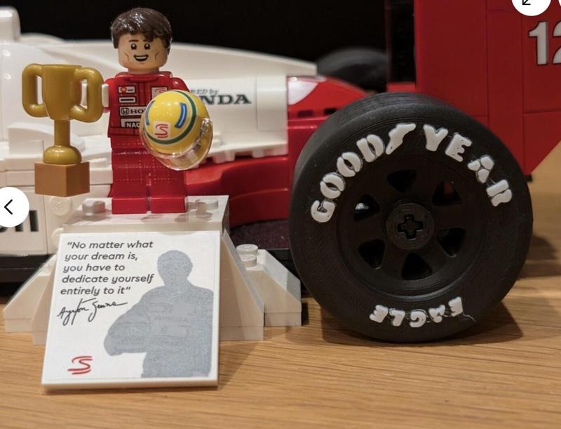 LEGO set 10330 McLaren Senna Formula 1 car tyres logo's no numbers